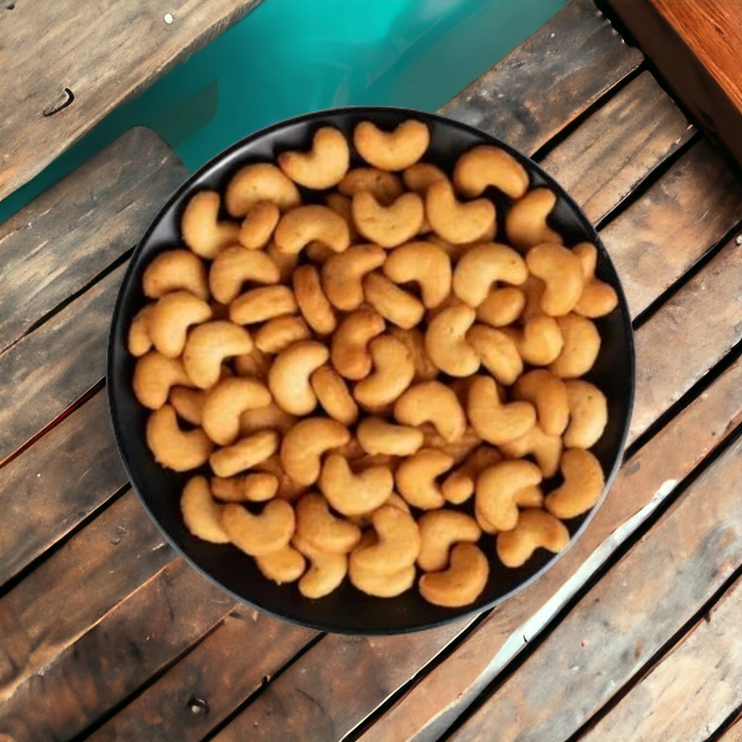 MT Cashew shaped Spicy Biscuits 200g