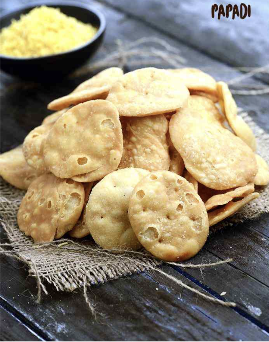 Lata's Kitchen Chat Papdi 300gm